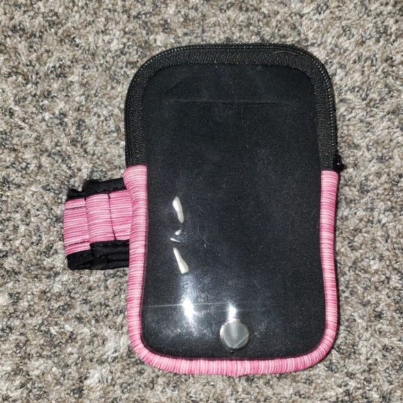 Black and Pink Phone Armband - Picture 1 of 4